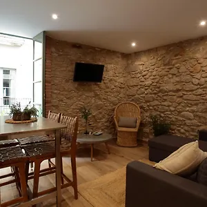 https://flat-in-the-historical-center.topcostabravahotels.com