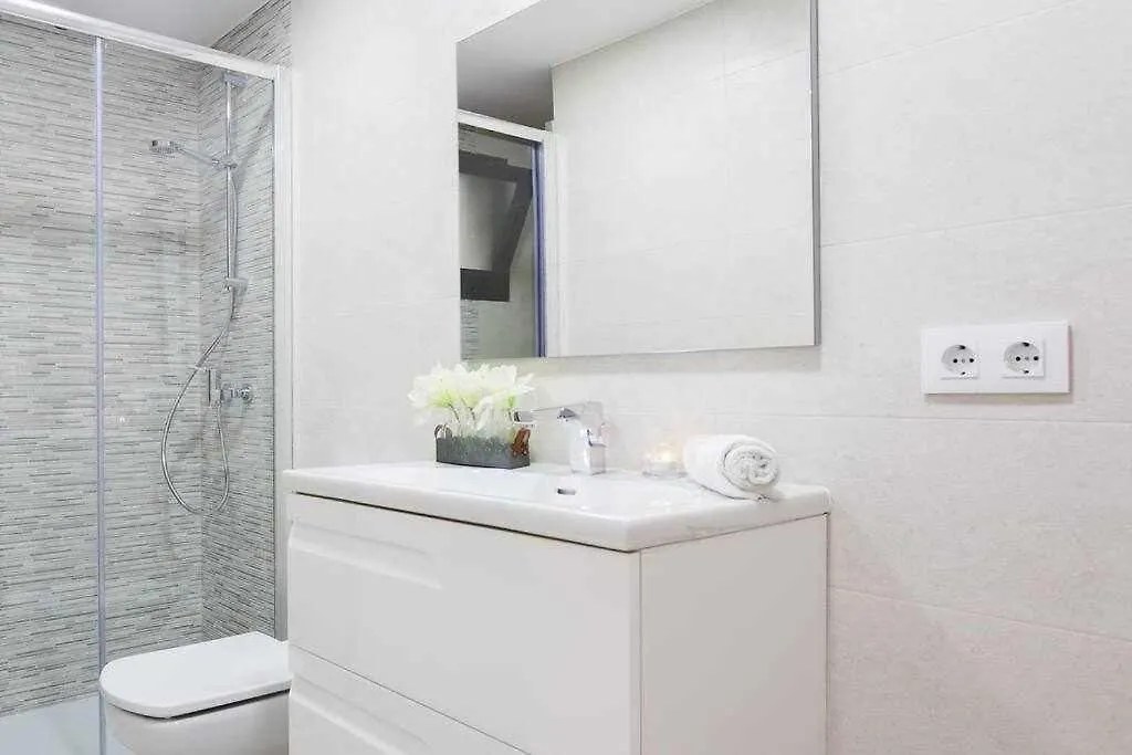 Apartamento Para 4 Con Terraza En El Centro Girona 0*,